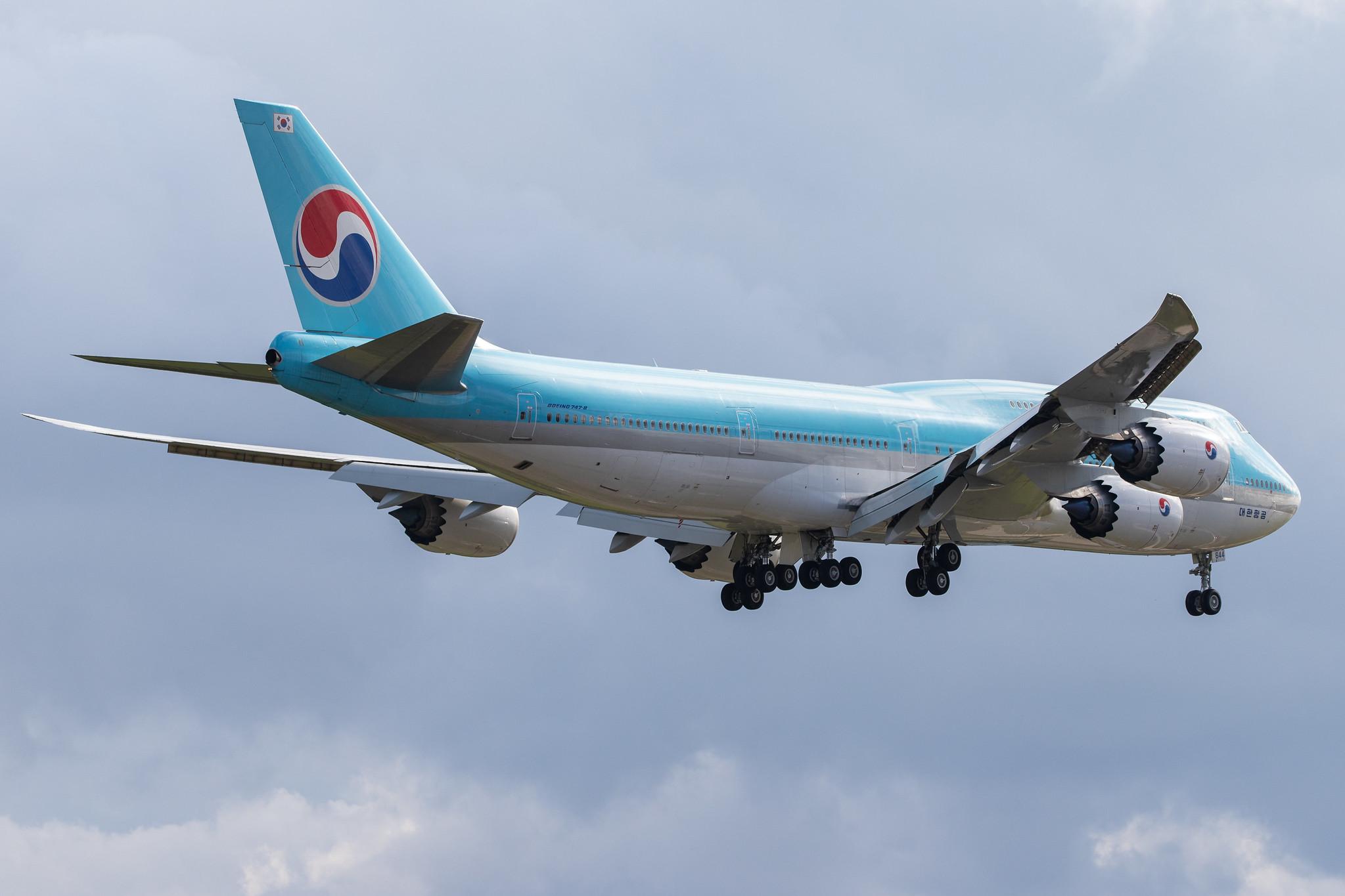 London Heathrow Airport: Korean Air (KE / KAL) |  Boeing 747-8B5 B748 | HL7644 | MSN 60411