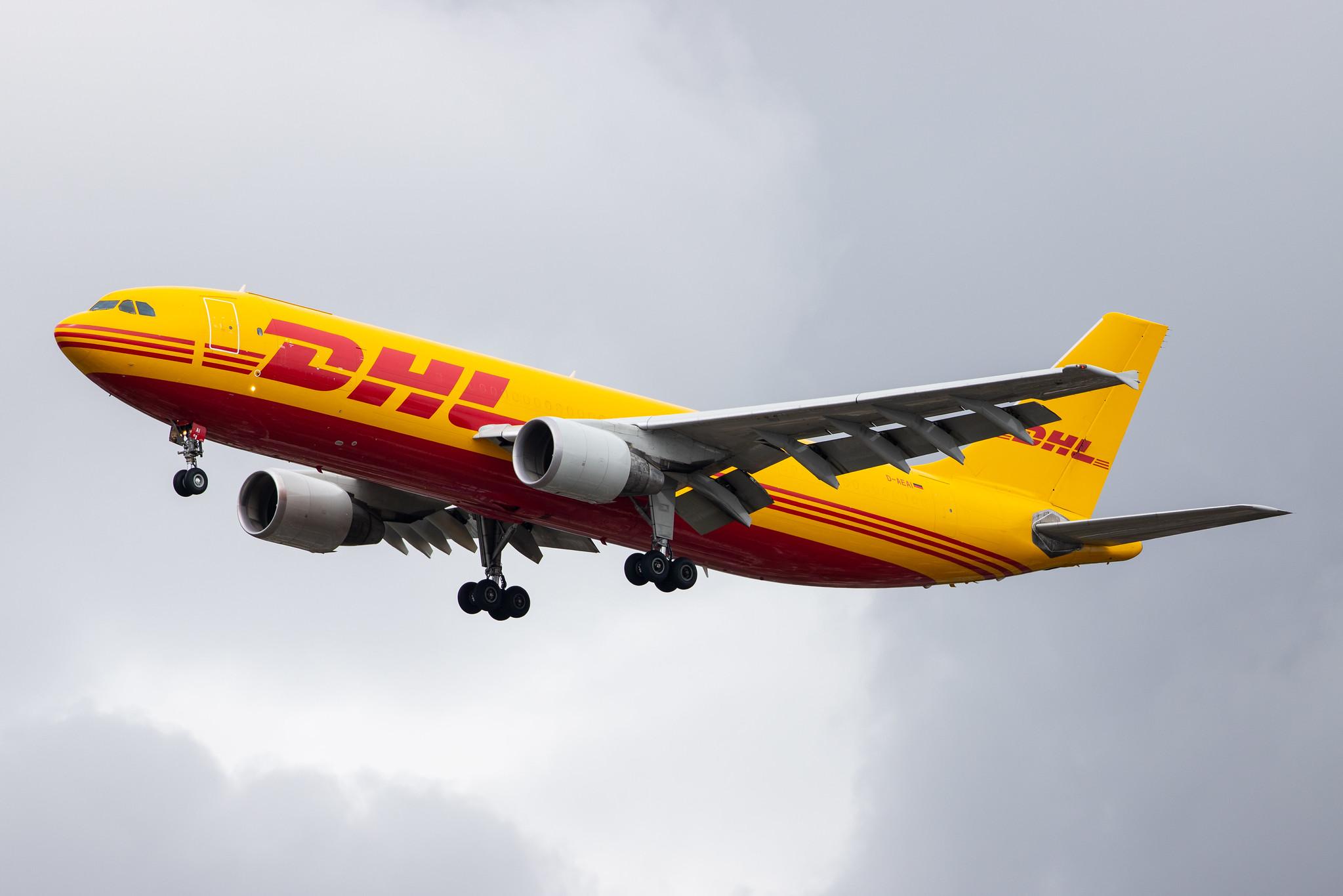 London Heathrow Airport: DHL (D0 / DHK) | Operator: European Air Transport |  Airbus A300B4-622R(F) A306 | D-AEAI | MSN 637