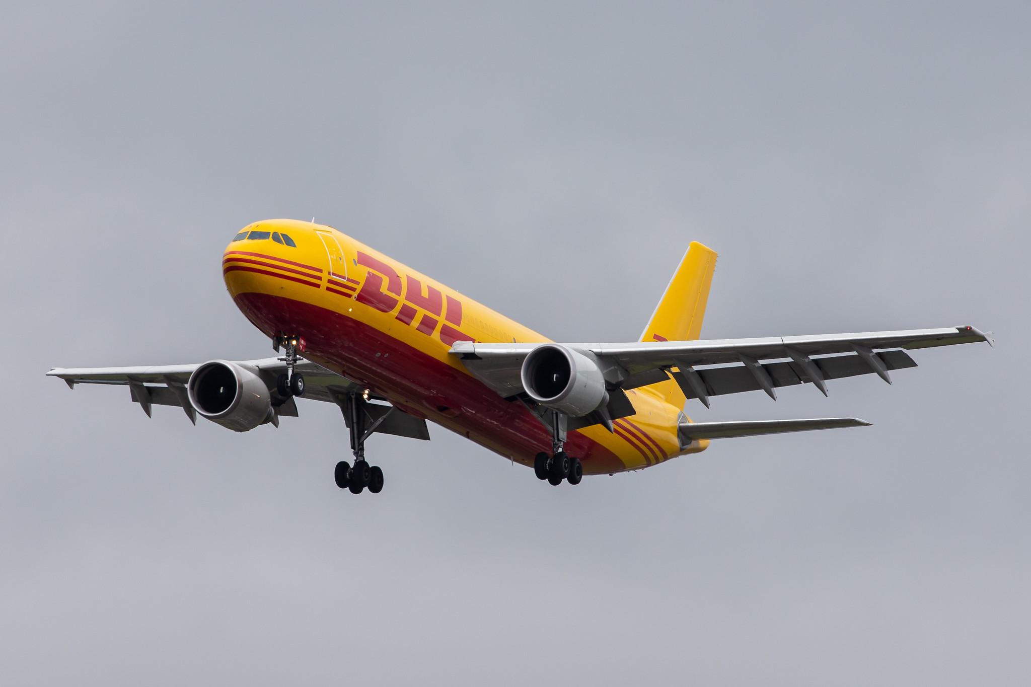 London Heathrow Airport: DHL (D0 / DHK) | Operator: European Air Transport |  Airbus A300B4-622R(F) A306 | D-AEAI | MSN 637