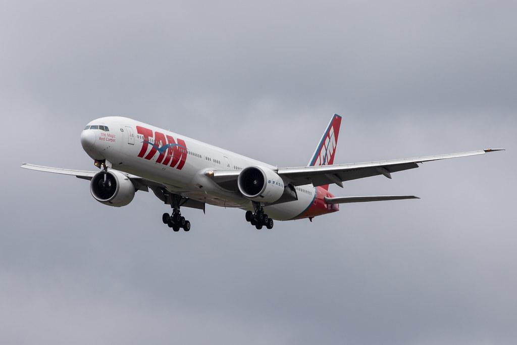 London Heathrow Airport: LATAM Airlines (LA / LAN) | Operator: LATAM Brasil |  Boeing 777-32W(ER) B77W | PT-MUC | MSN 37666