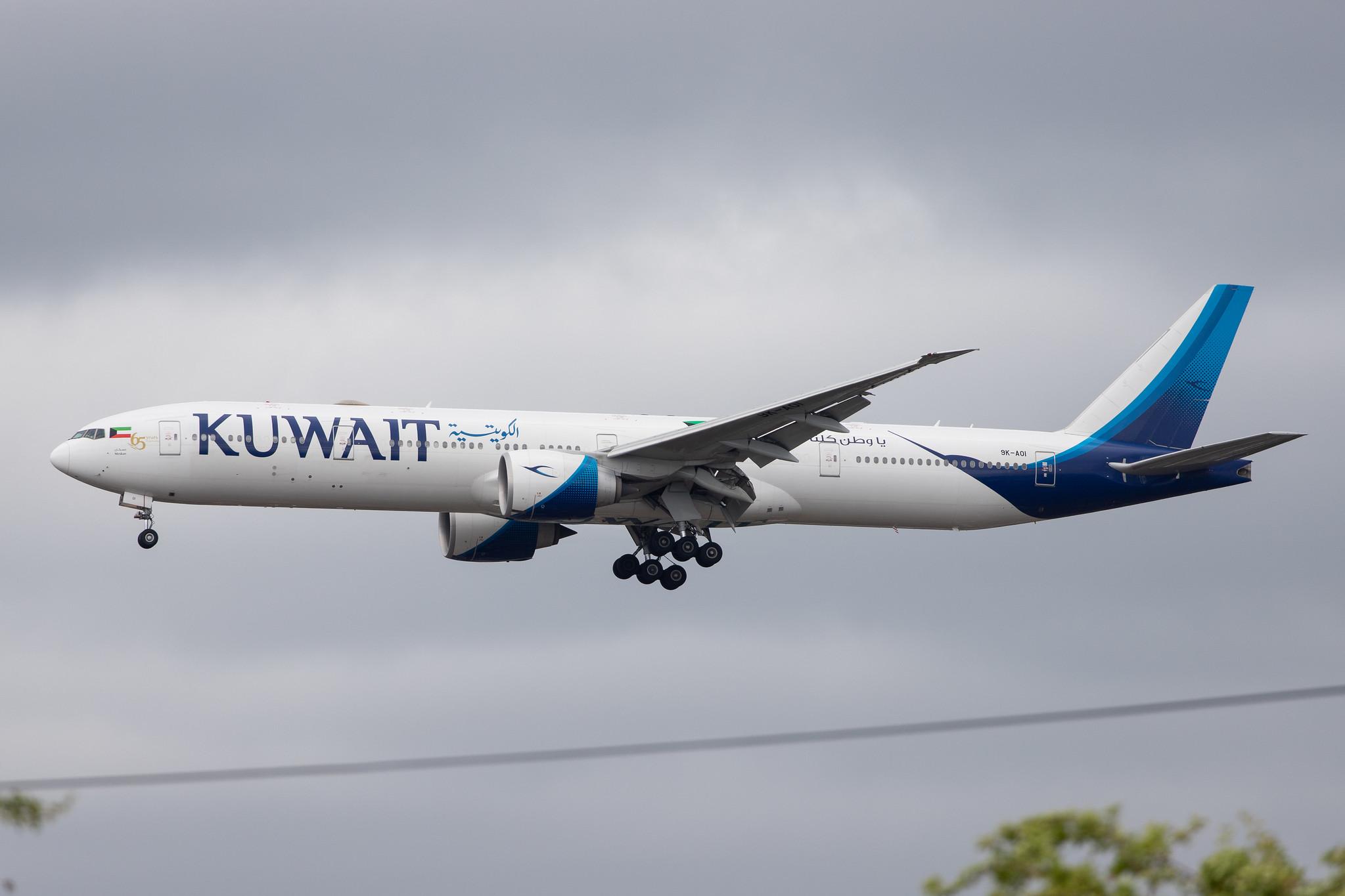 London Heathrow Airport: Kuwait Airways (KU / KAC) |  Boeing 777-369(ER) B77W | 9K-AOI | MSN 62566