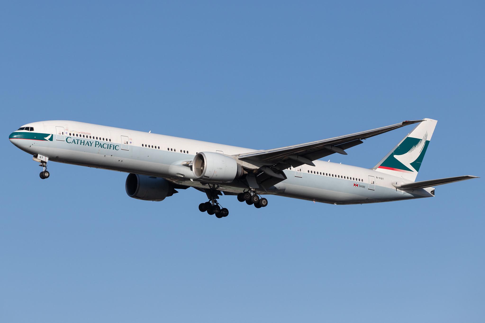 London Heathrow Airport: Cathay Pacific (CX / CPA) |  Boeing 777-367(ER) B77W | B-KQT | MSN 41766
