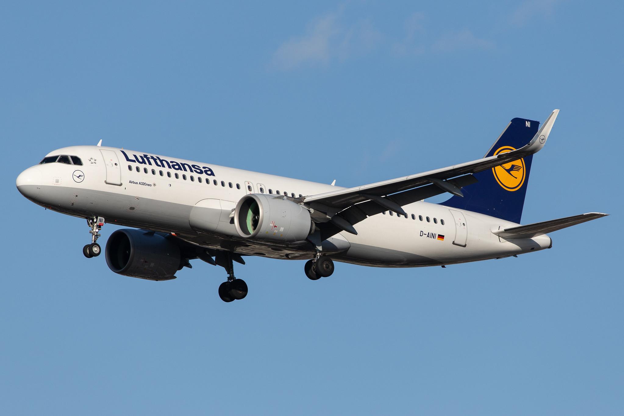 London Heathrow Airport: Lufthansa (LH / DLH) |  Airbus A320-271N A20N | D-AINI | MSN 7710