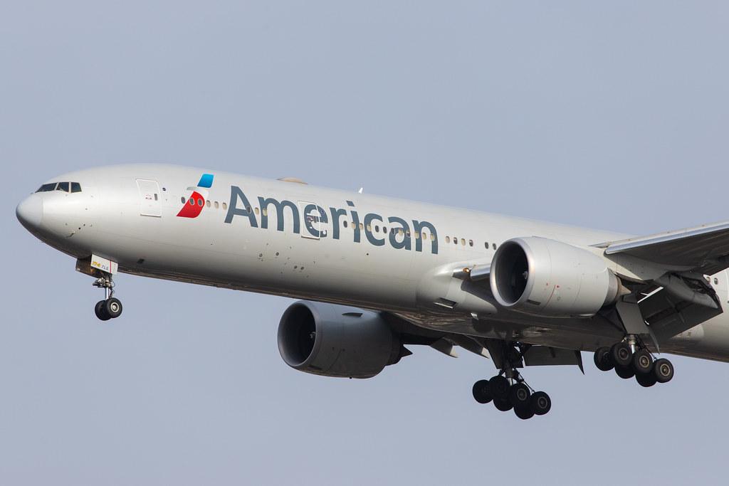 London Heathrow Airport: American Airlines (AA / AAL) |  Boeing 777-323(ER) B77W | N732AN | MSN 31549