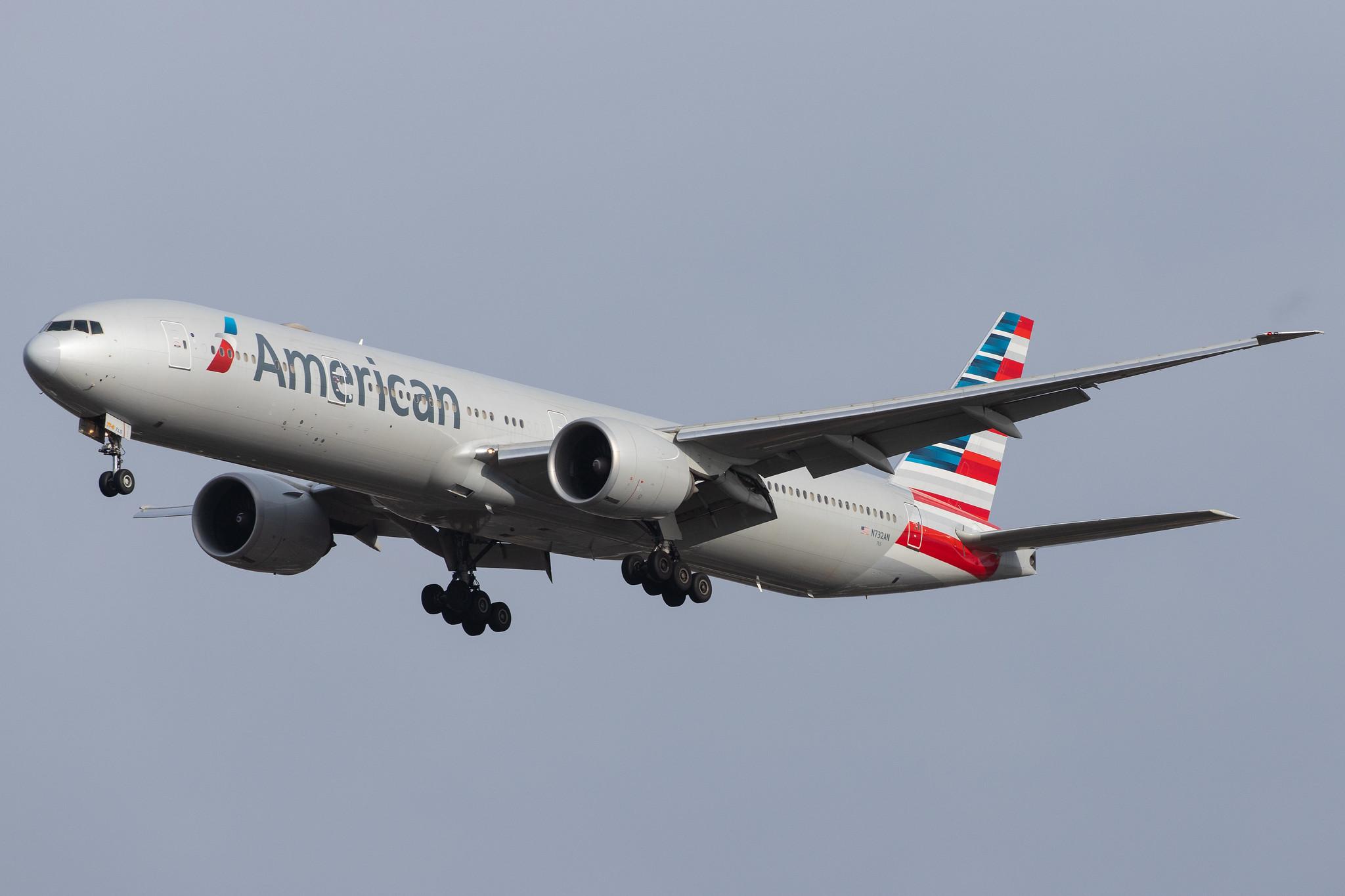 London Heathrow Airport: American Airlines (AA / AAL) |  Boeing 777-323(ER) B77W | N732AN | MSN 31549