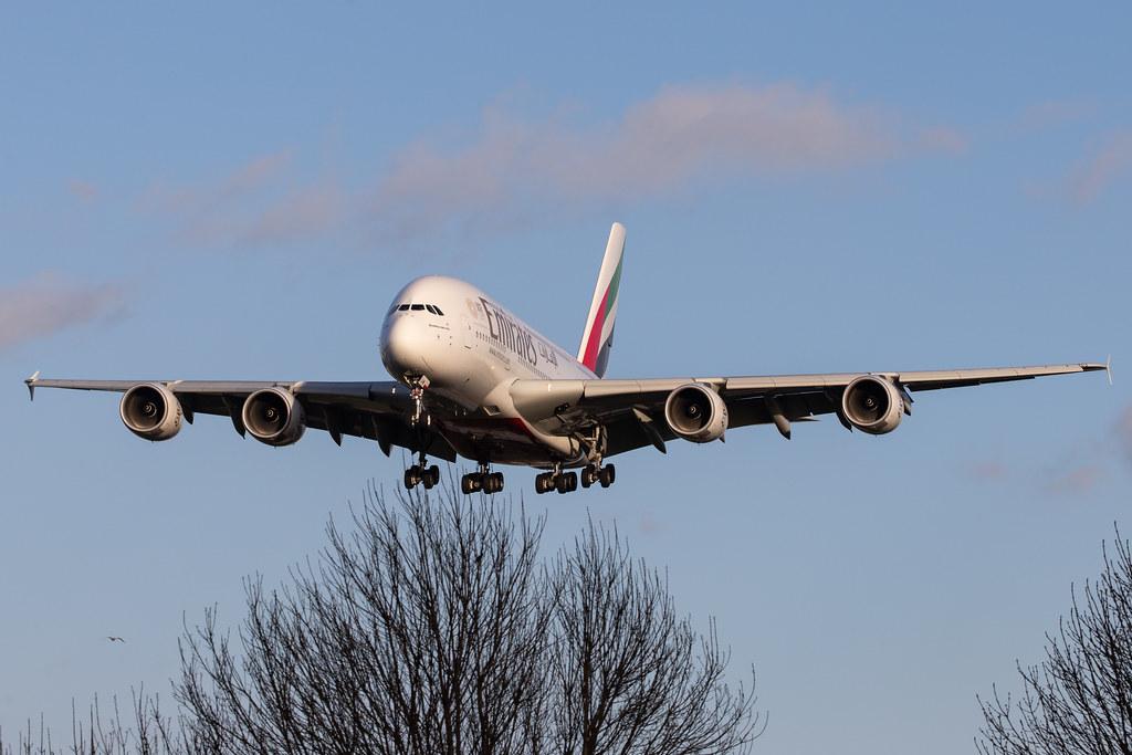 London Heathrow Airport: Emirates (EK / UAE) |  Airbus A380-842 A388 | A6-EUM | MSN 225