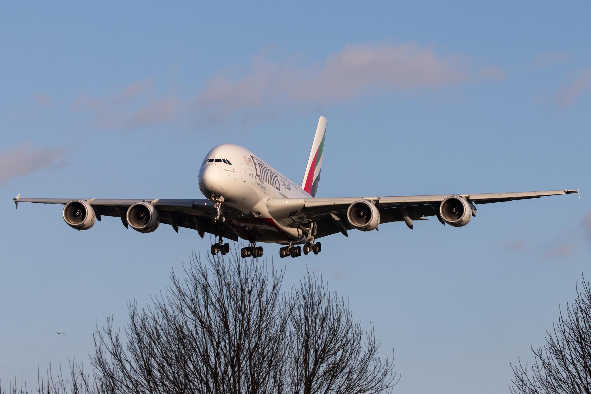 London Heathrow Airport: Emirates (EK / UAE) |  Airbus A380-842 A388 | A6-EUM | MSN 225