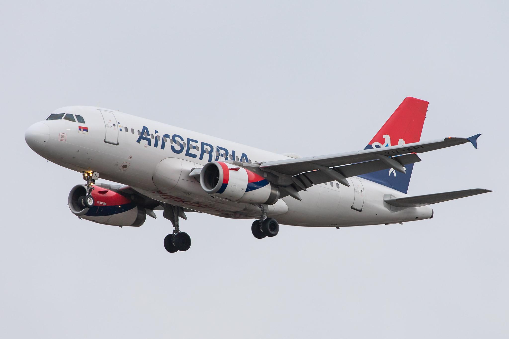 London Heathrow Airport: AirSERBIA (JU / ASL) |  Airbus A319-132 A319 | YU-API | MSN 1140