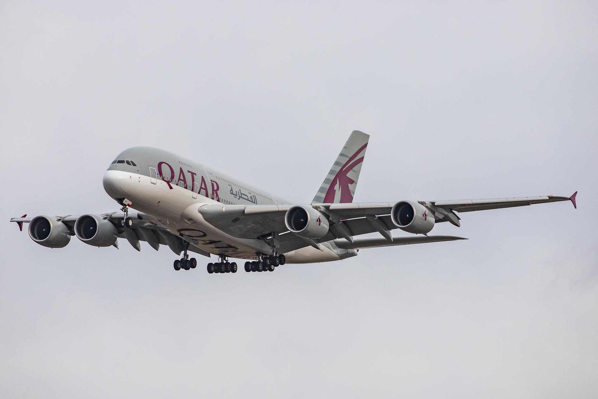 London Heathrow Airport: Qatar Airways (QR / QTR) |  Airbus A380-861 A388 | A7-APJ | MSN 254