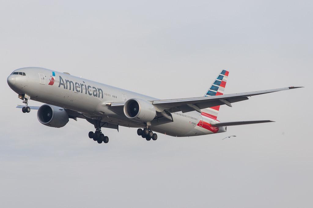 London Heathrow Airport: American Airlines (AA / AAL) |  Boeing 777-323(ER) B77W | N730AN | MSN 31554