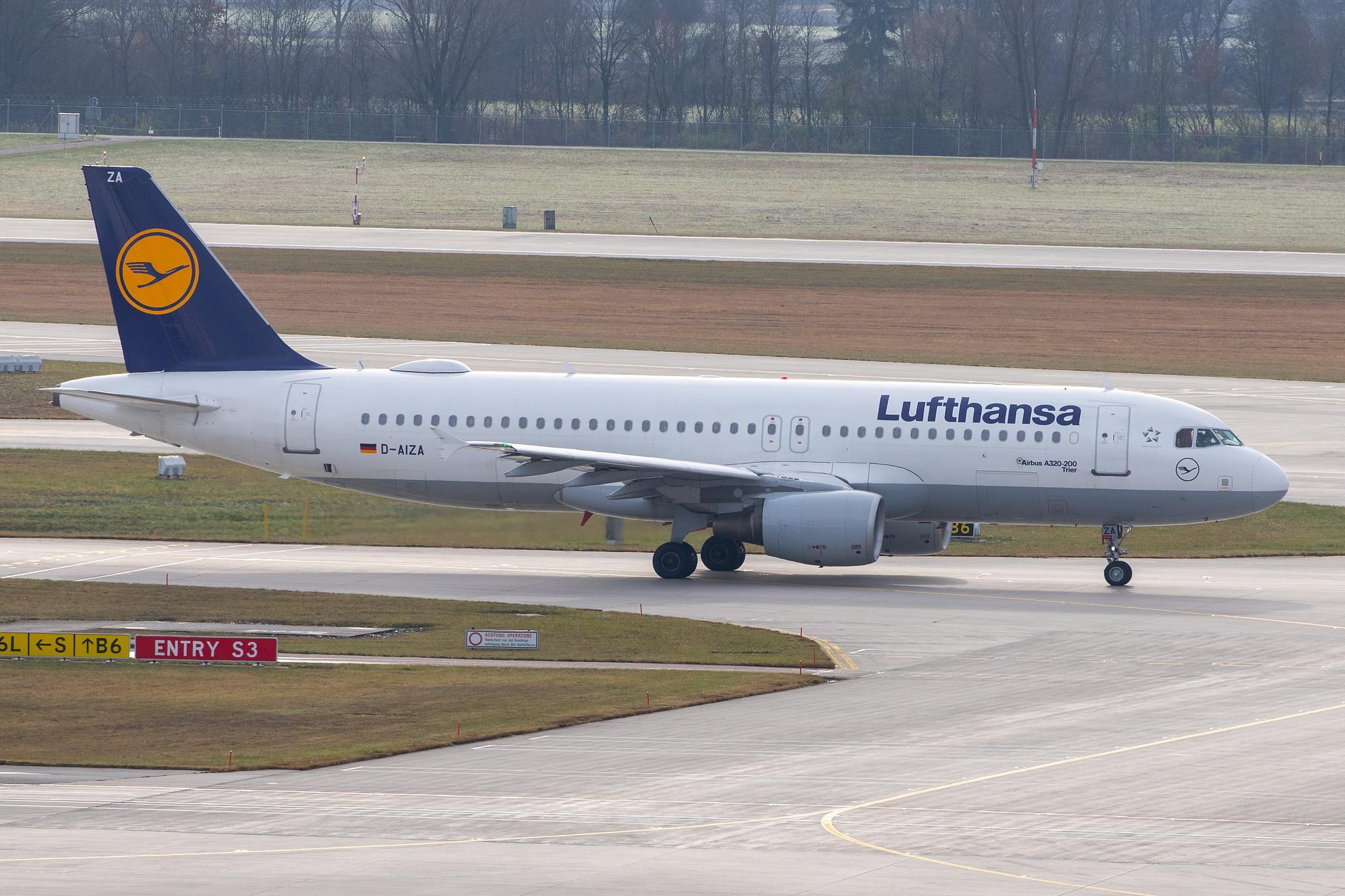 Munich Airport: Lufthansa (LH / DLH) |  Airbus A320-214 A320 | D-AIZA | MSN 4097