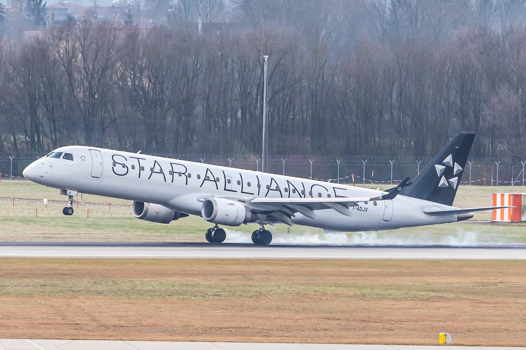 Munich Airport: Air Dolomiti (EN / DLA) |  Livery: Star Alliance Livery |  Embraer E195LR E195 | I-ADJV | MSN 19000308