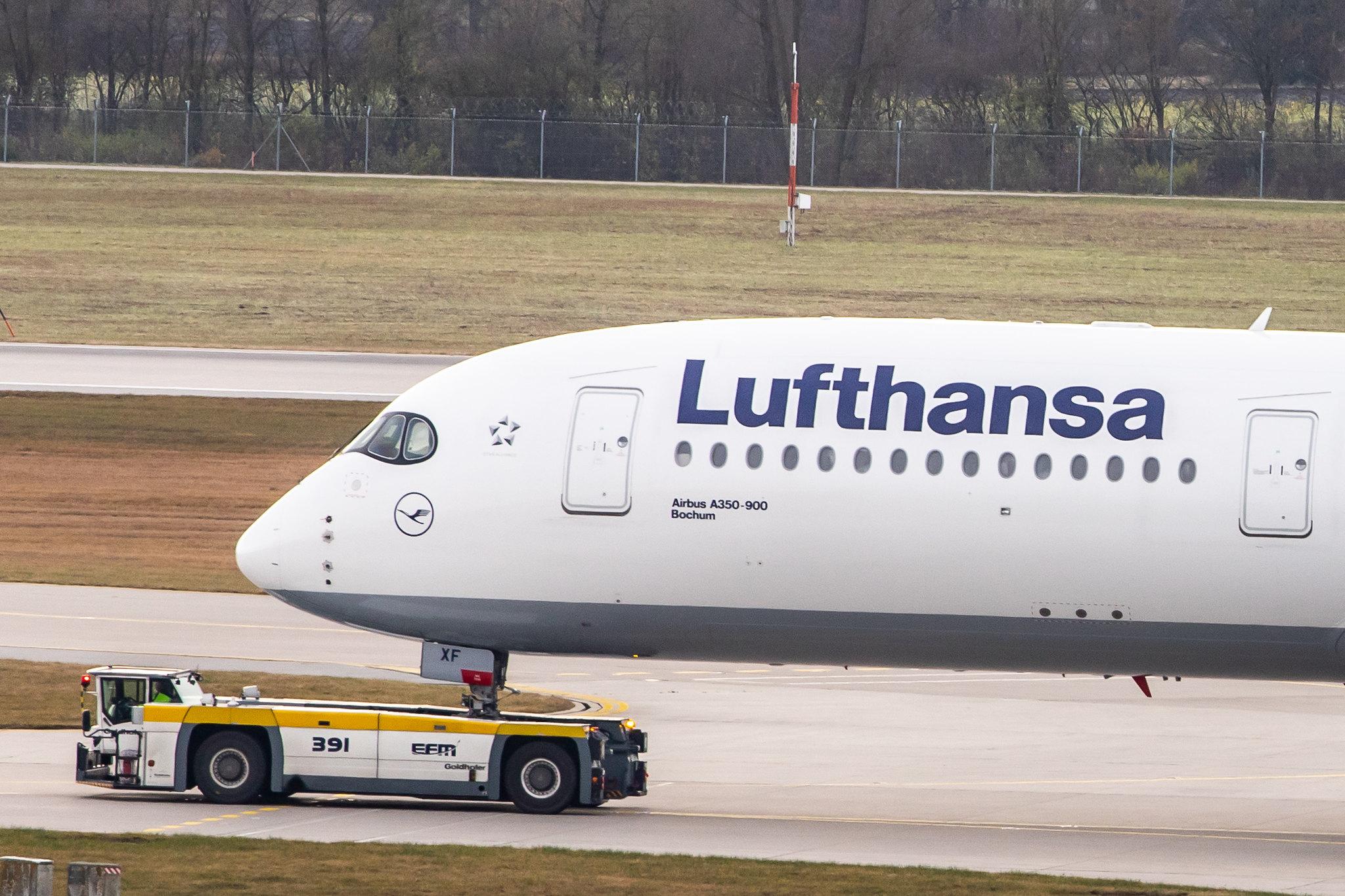 Munich Airport: Lufthansa (LH / DLH) |  Airbus A350-941 A359 | D-AIXF | MSN 146
