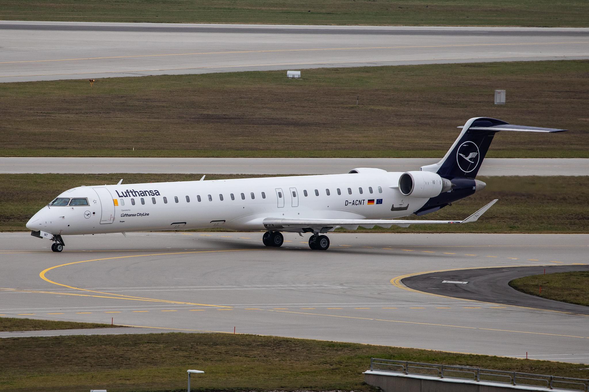 Munich Airport: Lufthansa (LH / DLH) | Operator: Lufthansa CityLine |  Bombardier CRJ-900LR CRJ9 | D-ACNT | MSN 15264