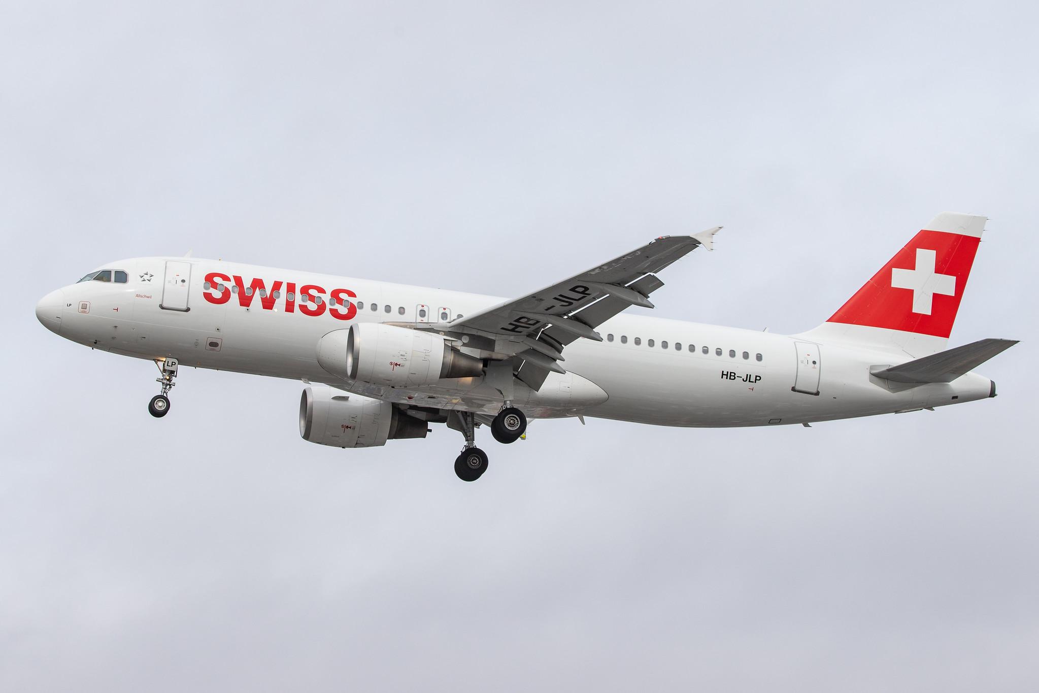 London Heathrow Airport: Swiss (LX / SWR) |  Airbus A320-214 A320 | HB-JLP | MSN 4618