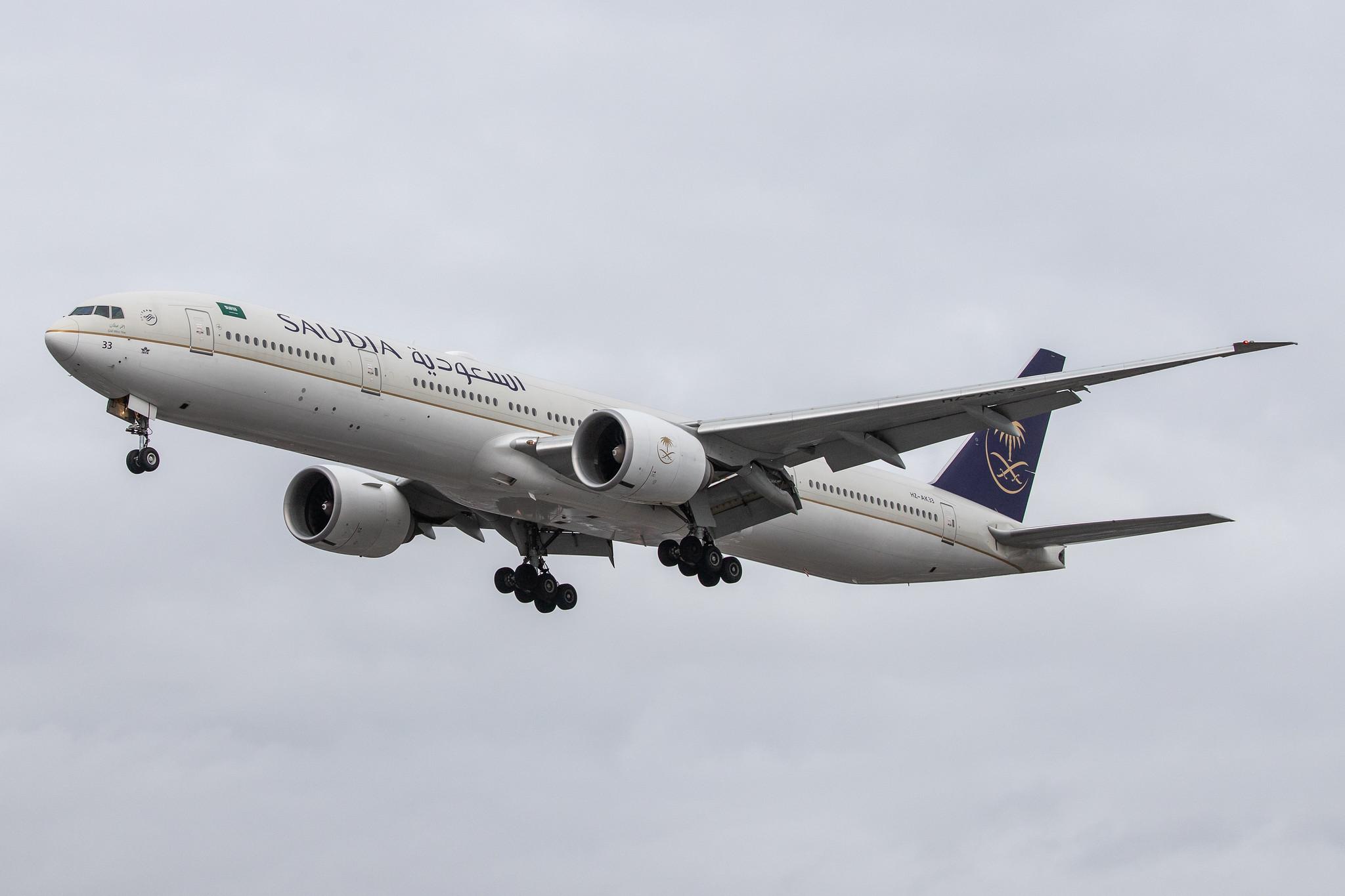 London Heathrow Airport: Saudia (SV / SVA) |  Boeing 777-3FG(ER) B77W | HZ-AK33 | MSN 61590
