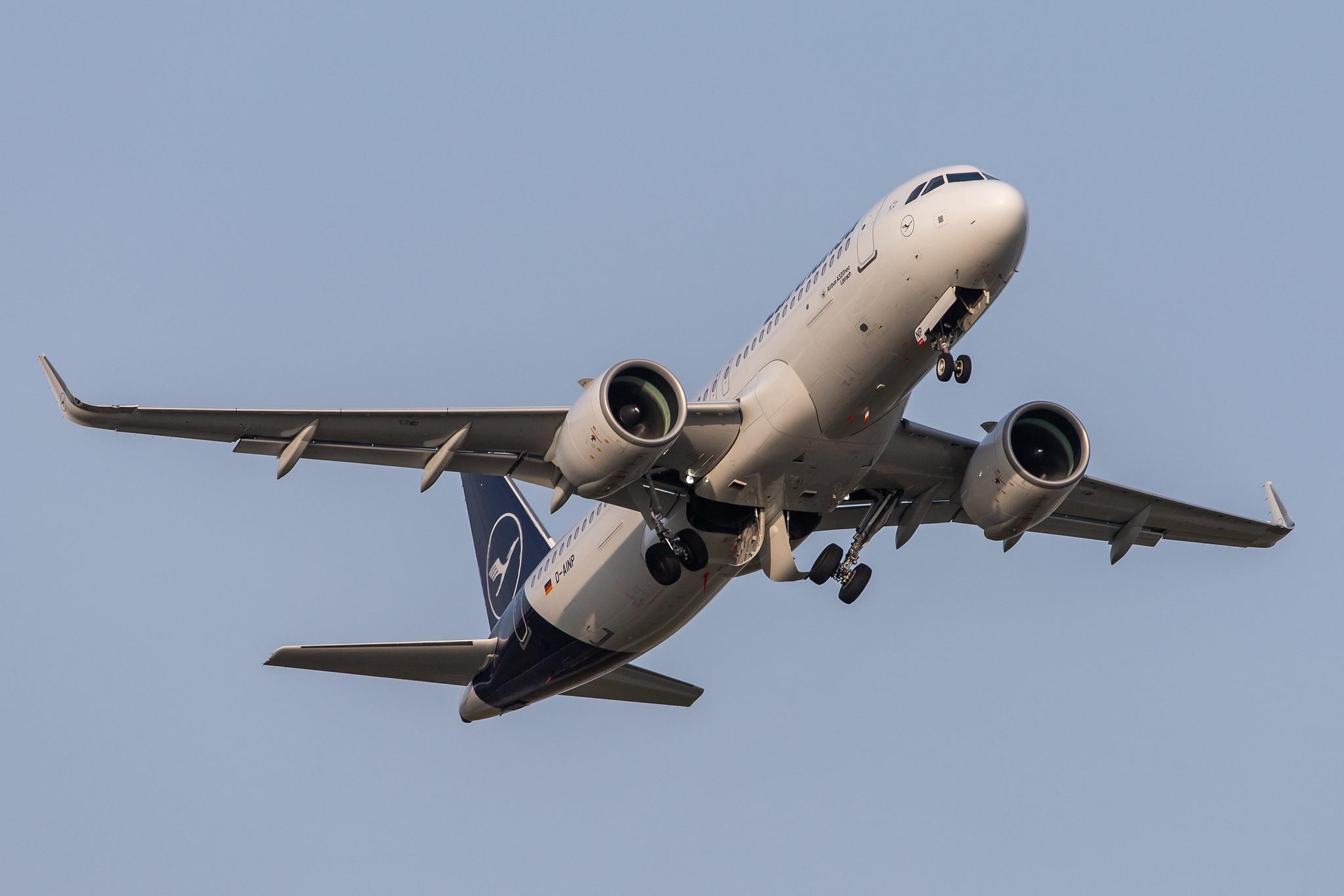 Hamburg Airport: Lufthansa (LH / DLH) |  Airbus A320-271N A20N | D-AINP | MSN 8622