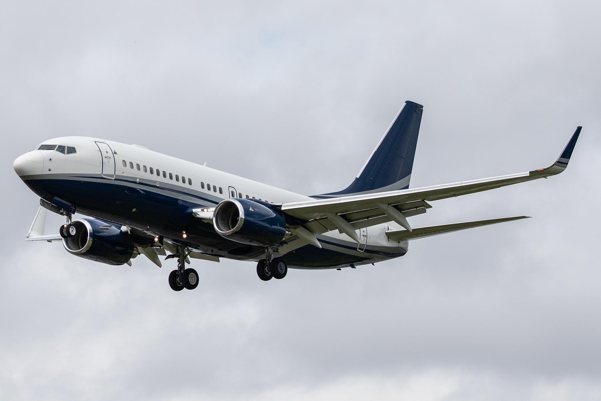 London Heathrow Airport: Private Owner |  Boeing 737-75V(BBJ) B737 | N737LE | MSN 28579