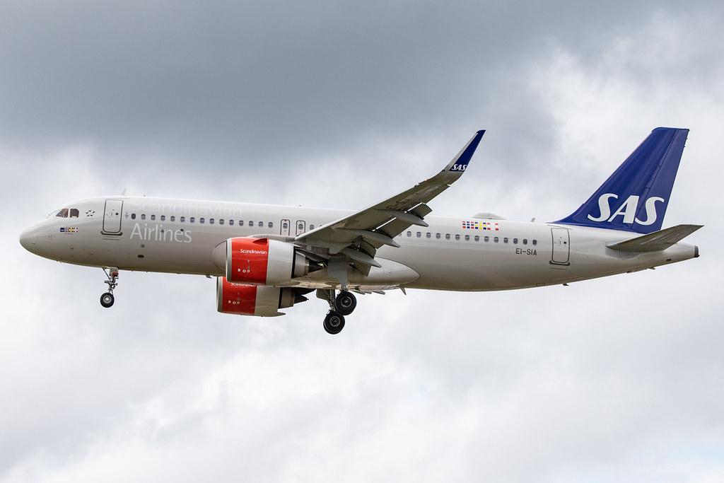 London Heathrow Airport: SAS (SK / SAS) | Operator: SAS Ireland |  Airbus A320-251N A20N | EI-SIA | MSN 7897
