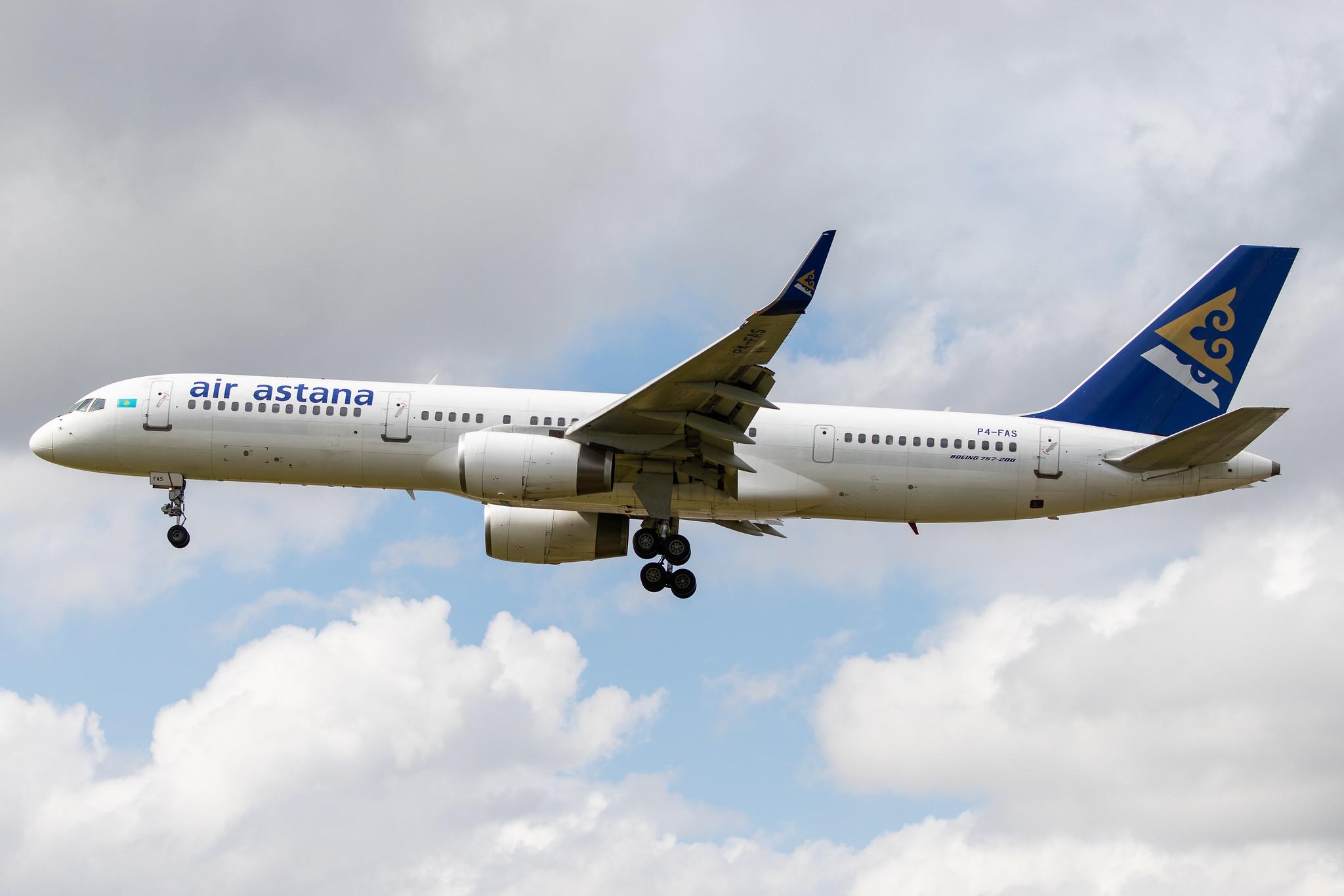 London Heathrow Airport: Air Astana (KC / KZR) |  Boeing 757-2G5 B752 | P4-FAS | MSN 29489