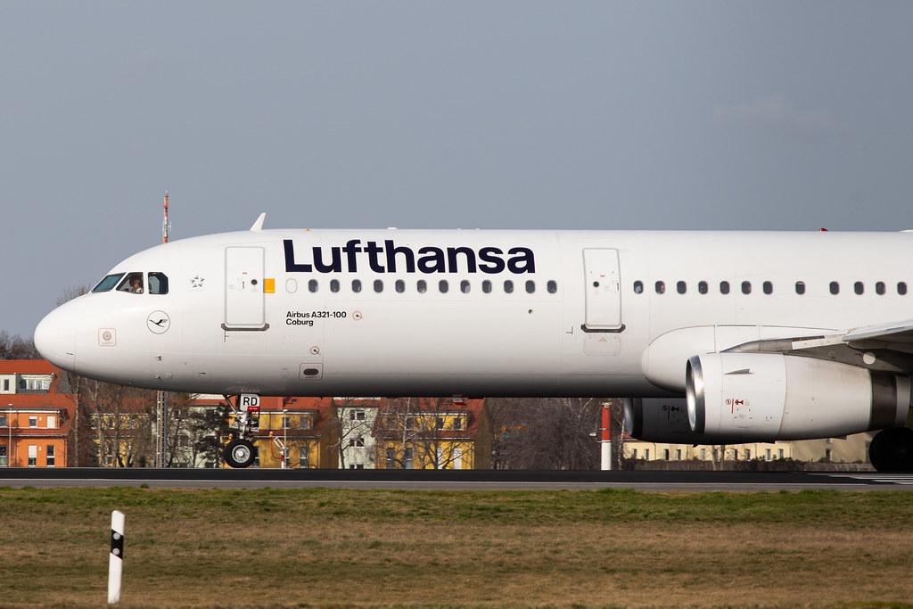 Flughafen Berlin Tegel (TXL): Lufthansa (LH / DLH) |  Airbus A321-131 A321 | D-AIRD | MSN 0474