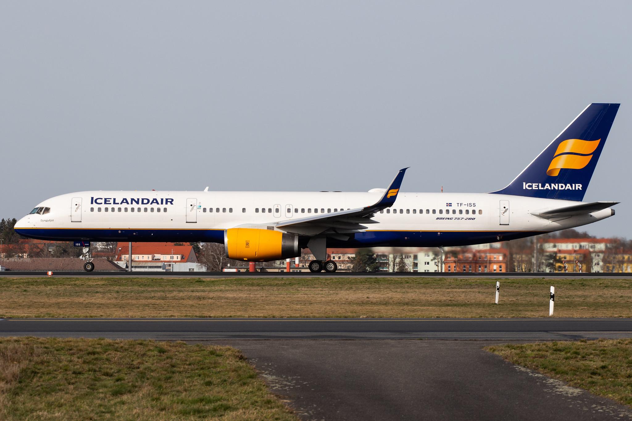 Flughafen Berlin Tegel (TXL): Icelandair (FI / ICE) |  Boeing 757-223 B752 | TF-ISS | MSN 27447