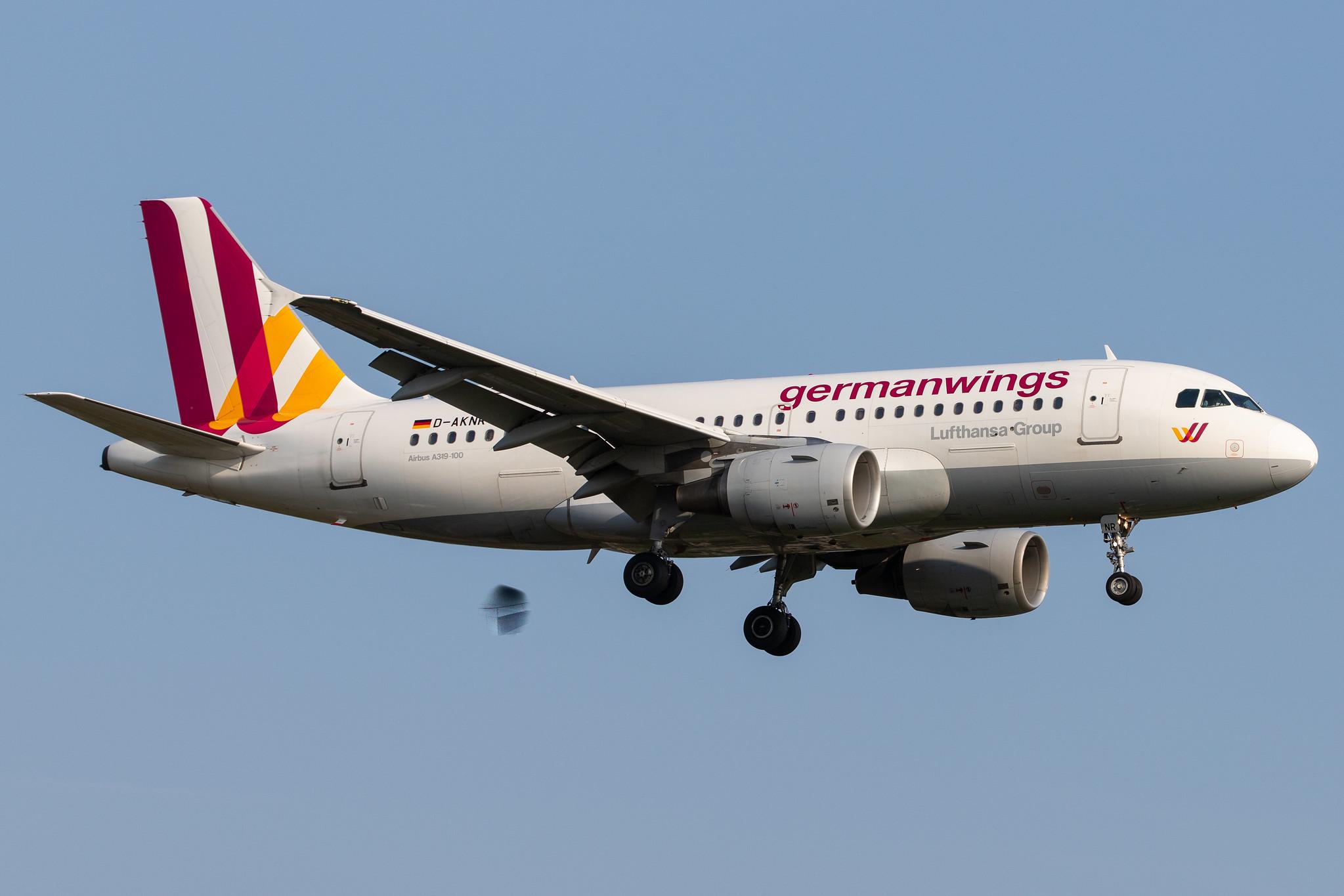 Hamburg Airport: Eurowings (EW / EWG) | Operator: Germanwings |  Airbus A319-112 A319 | D-AKNR | MSN 1209