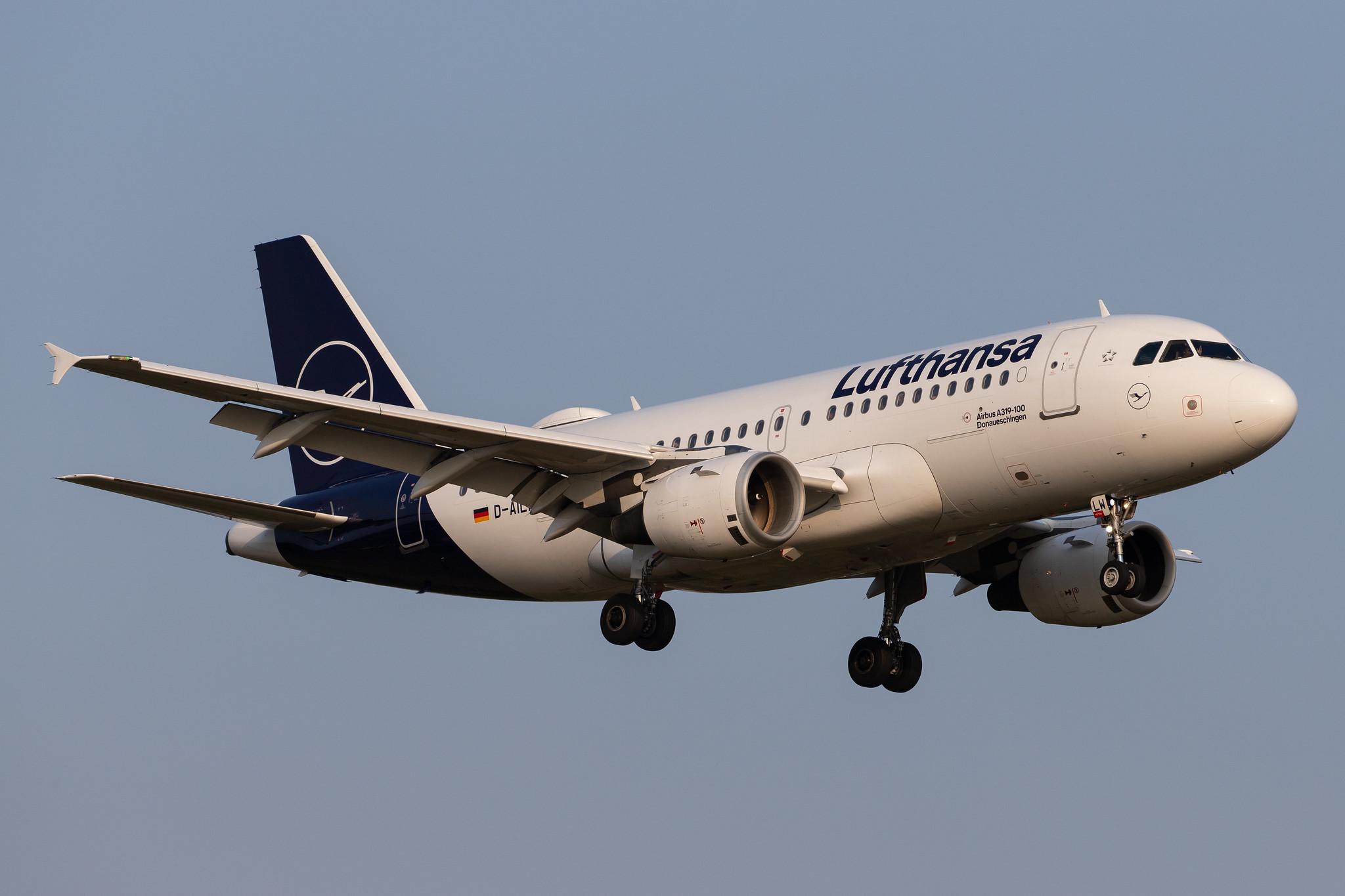 Hamburg Airport: Lufthansa (LH / DLH) |  Airbus A319-114 A319 | D-AILW | MSN 0853