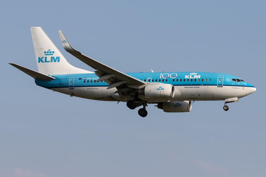 Hamburg Airport: KLM (KL / KLM) |  Boeing 737-7K2 B737 | PH-BGN | MSN 38125