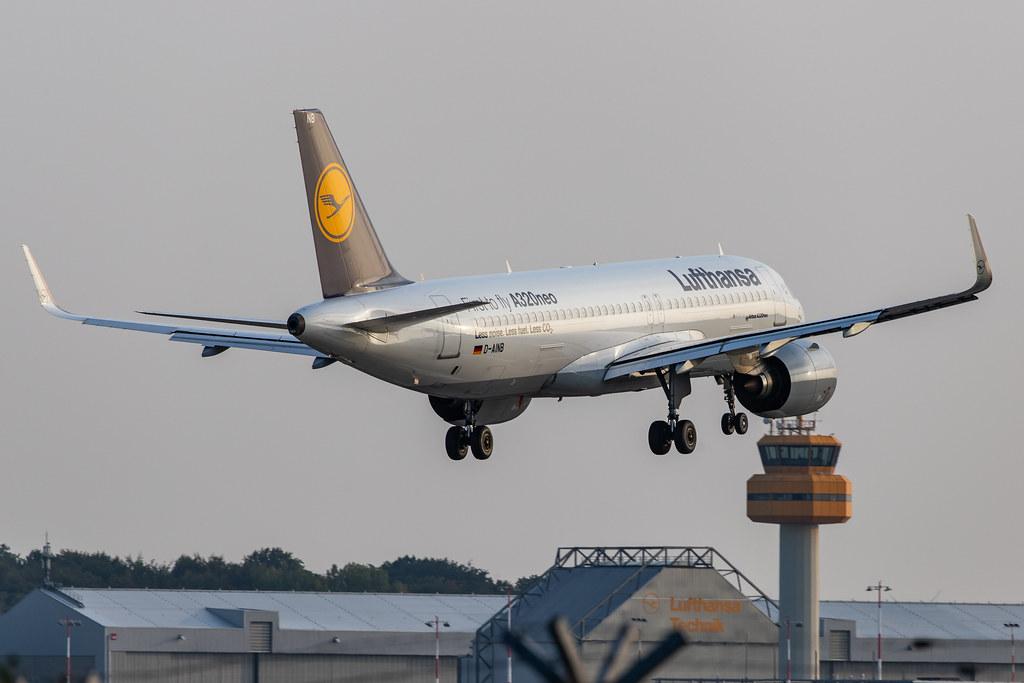 Hamburg Airport: Lufthansa (LH / DLH) | Livery: First to fly A320neo Sticker | Airbus A320-271N A20N | D-AINB | MSN 6864