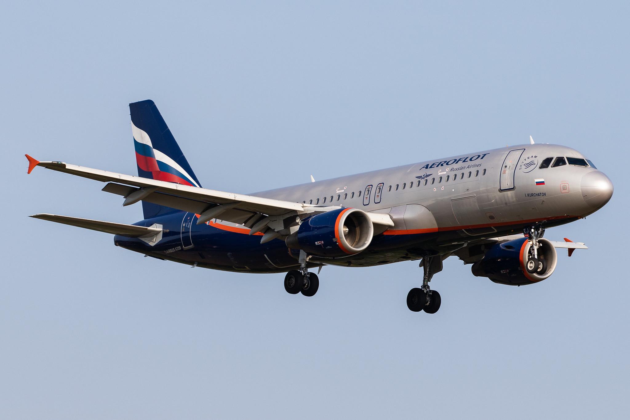 Hamburg Airport: Aeroflot (SU / AFL) |  Airbus A320-214 A320 | VQ-BEJ | MSN 4160
