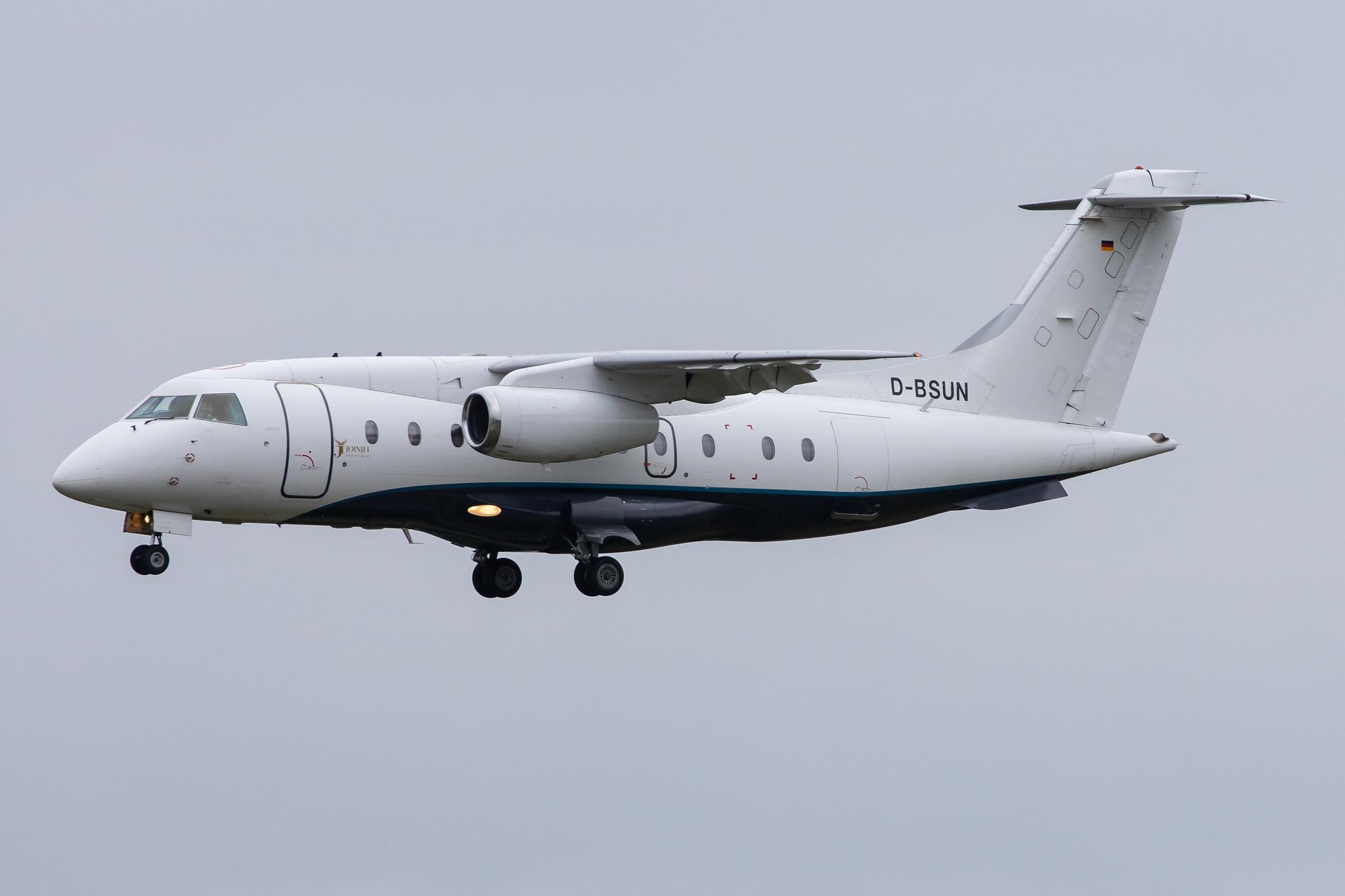 Hamburg Airport: Sun-Air (EZ / SUS) |  Dornier 328-310 JET J328 | D-BSUN | MSN 3147