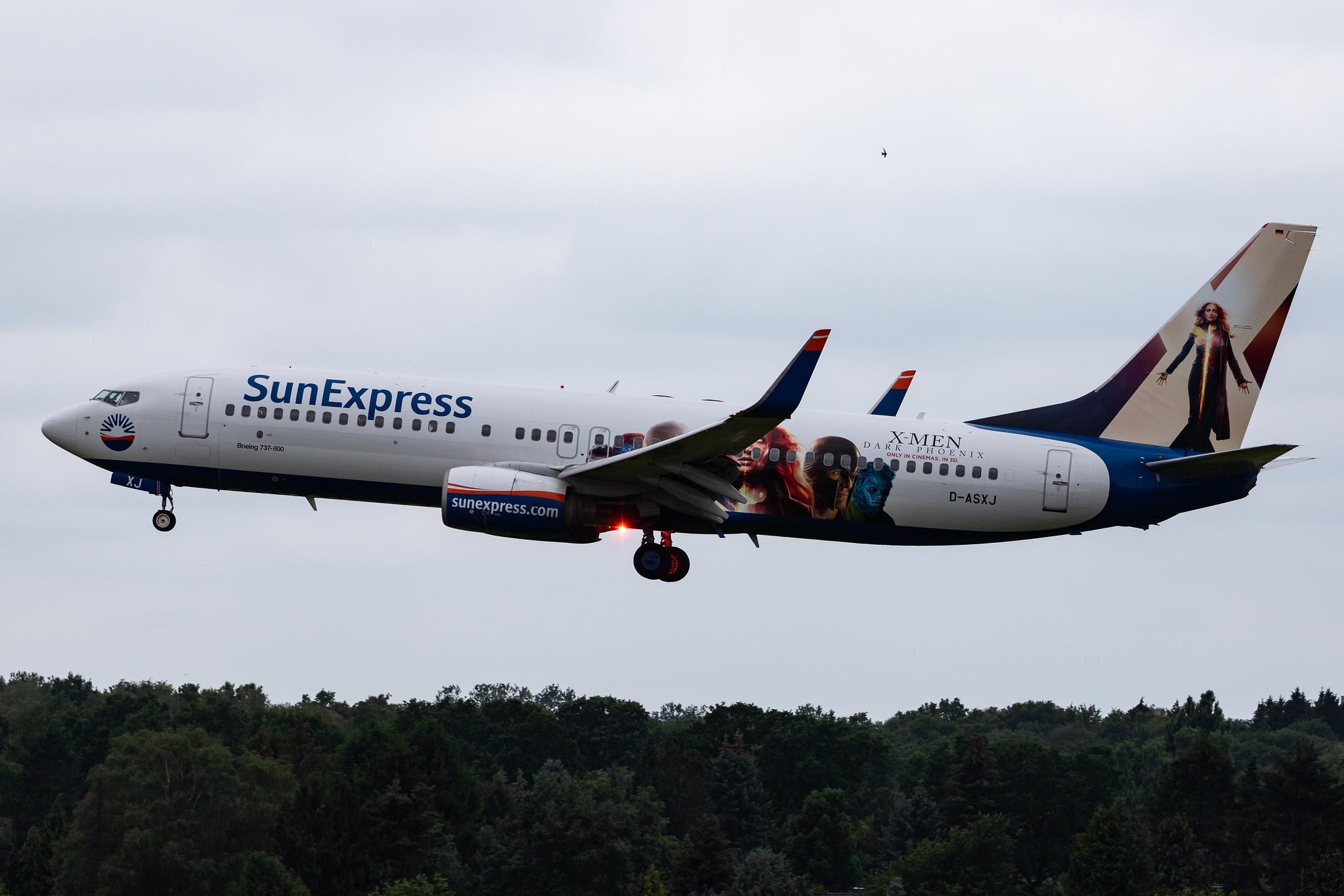 Hamburg Airport: SunExpress (XQ / SXS) |  Livery: X-Men Livery | Operator: SunExpress Deutschland |  Boeing 737-86N B738 | D-ASXJ | MSN 30807