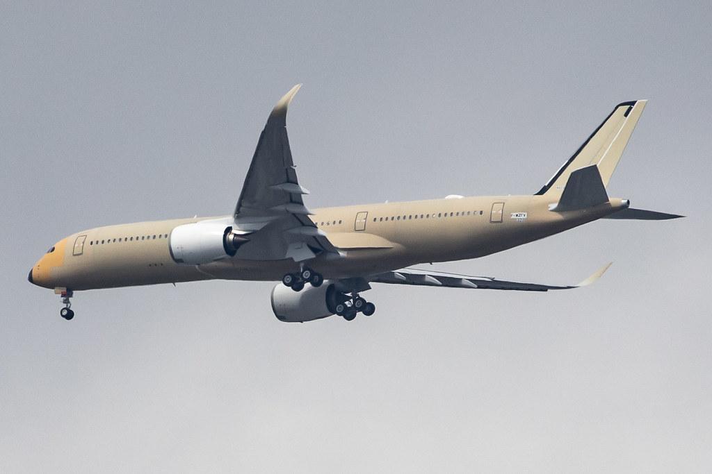 Hamburg Airport: Airbus (/ AIB) |  Airbus A350 A359 | F-WZFV | MSN 323