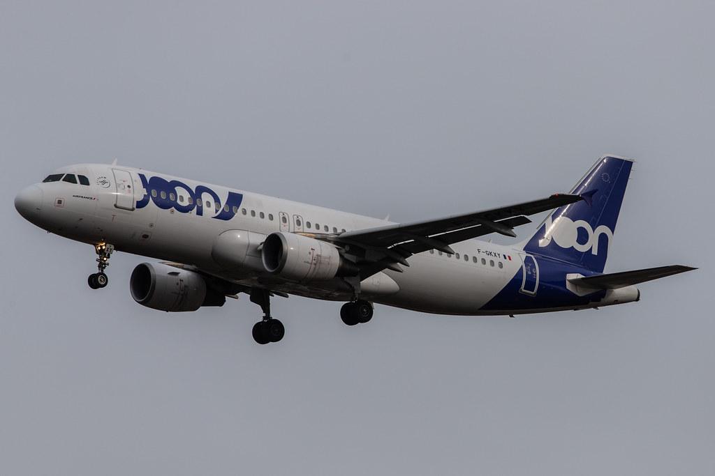 London Heathrow Airport: Air France (AF / AFR) |  Airbus A320-214 A320 | F-GKXY | MSN 4105