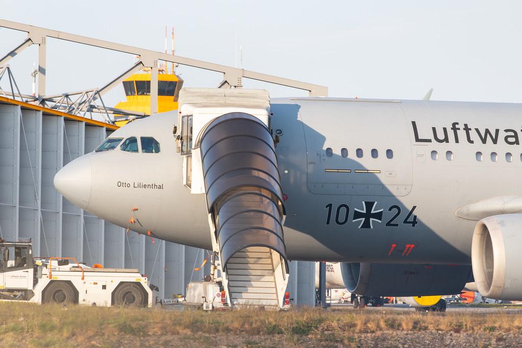 Hamburg Airport: German Air Force (/ GAF) |  Airbus A310-304 MRTT A310 | 10+24 | MSN 434