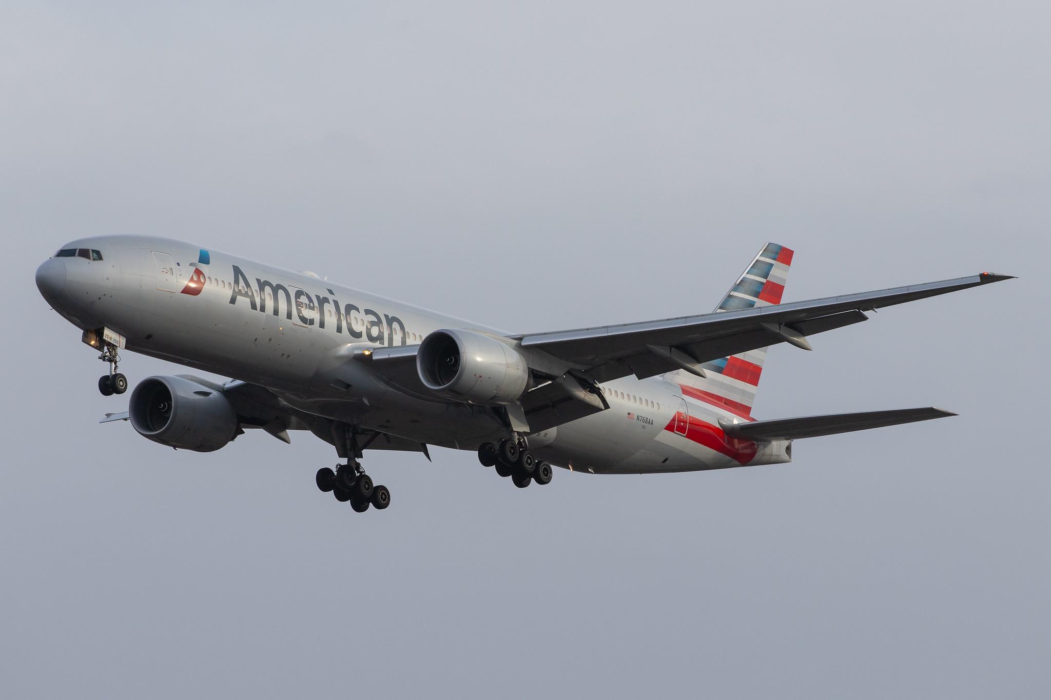 London Heathrow Airport: American Airlines (AA / AAL) |  Boeing 777-223(ER) B772 | N768AA | MSN 33540