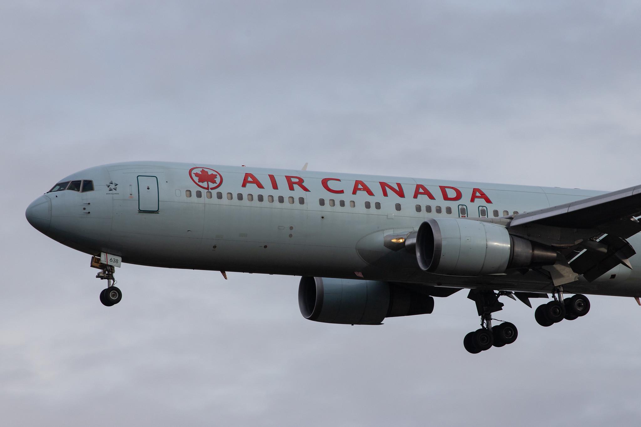 London Heathrow Airport: Air Canada (AC / ACA) |  Boeing 767-375(ER) B763 | C-FTCA | MSN 24307