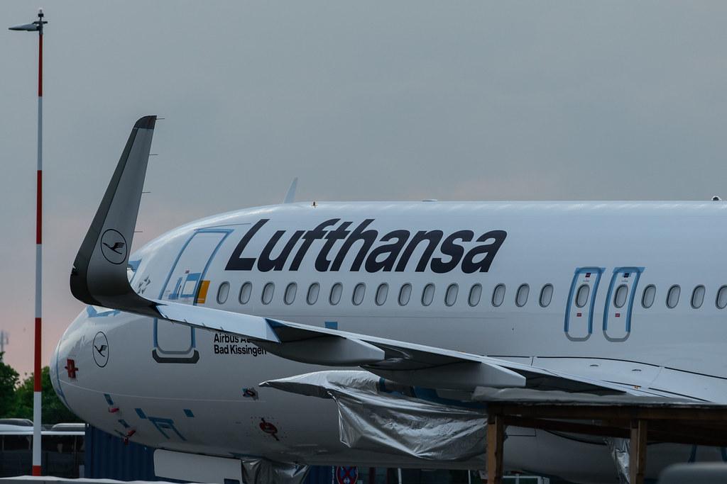 Flugplatz Hamburg-Finkenwerder: Airbus (/ AIB) |  Airbus A320-271N A20N | D-AUBZ | MSN 9555 (Future: Lufthansa LH / DLH, D-AIJA)