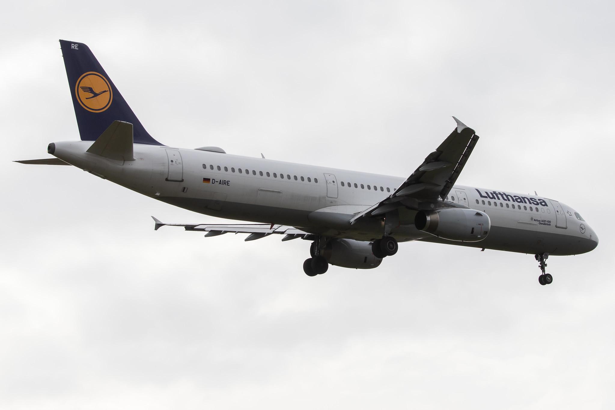 Flughafen Berlin Tegel (TXL): Lufthansa (LH / DLH) |  Airbus A321-131 A321 | D-AIRE | MSN 0484