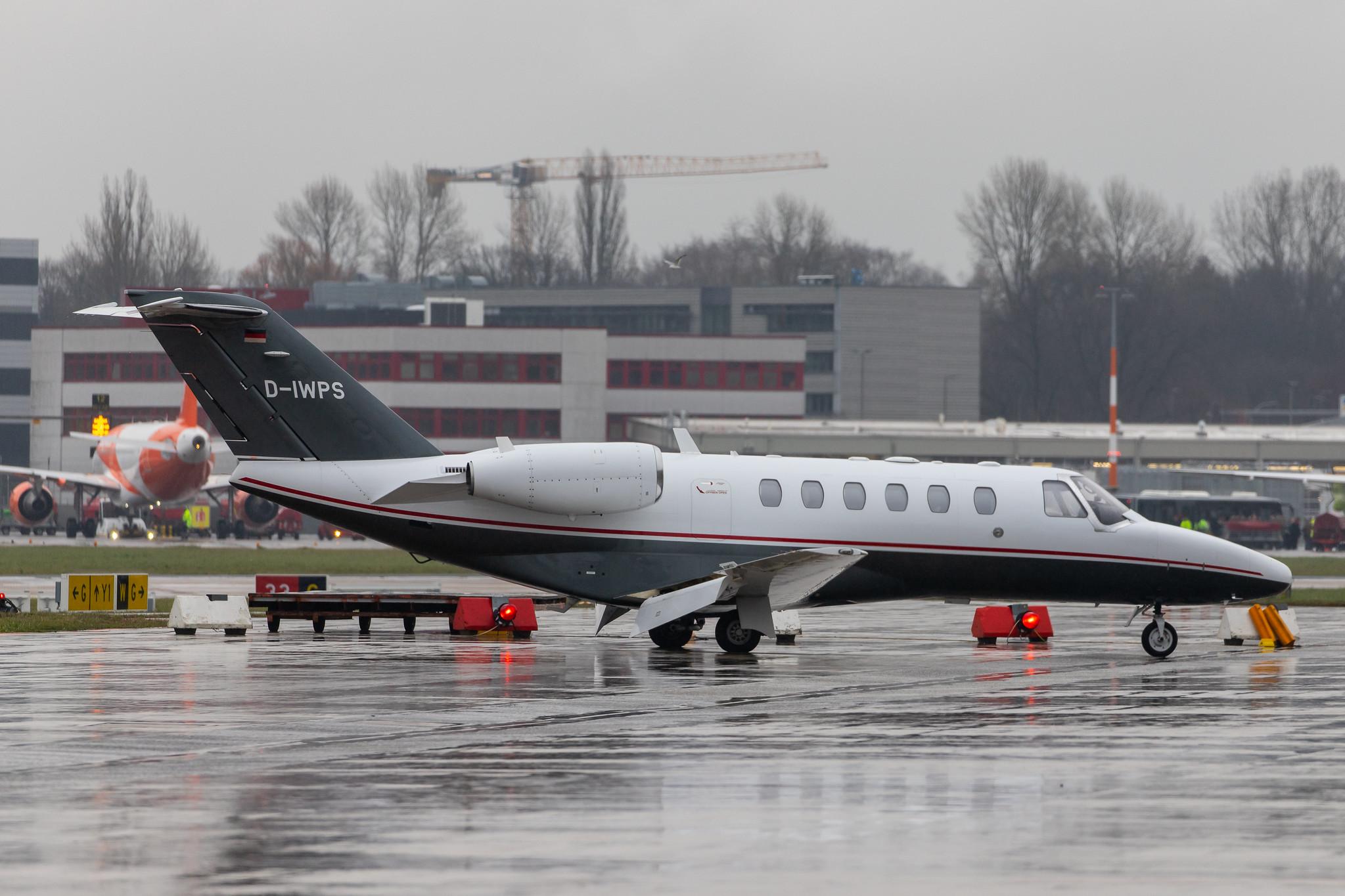 Hamburg Airport Apron: Private Owner |  Cessna 525A CitationJet CJ2+ C25A | D-IWPS | MSN 525A-0496