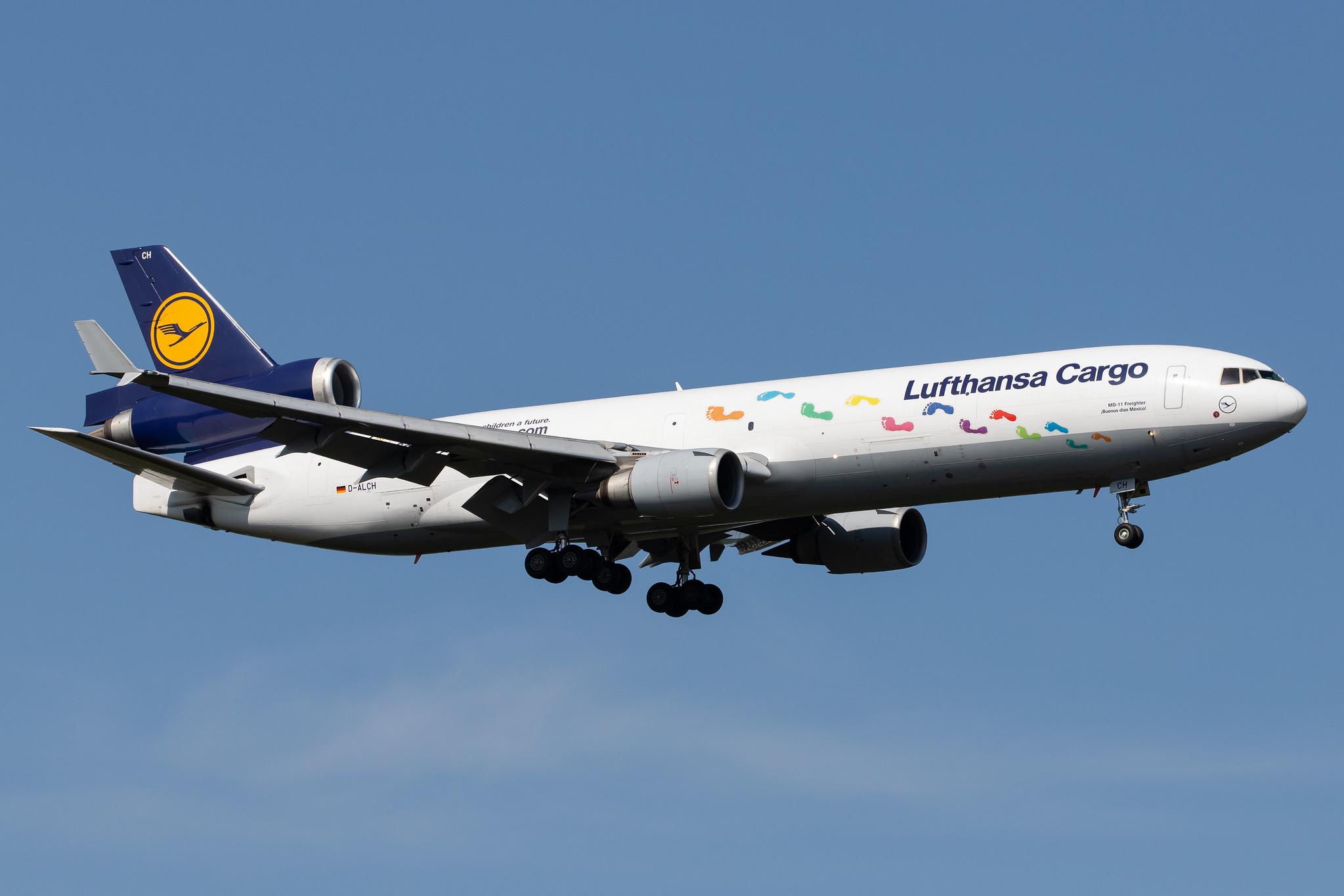 Frankfurt Airport: Lufthansa Cargo (/ GEC) |  McDonnell Douglas MD-11F MD11 | D-ALCH | MSN 48801