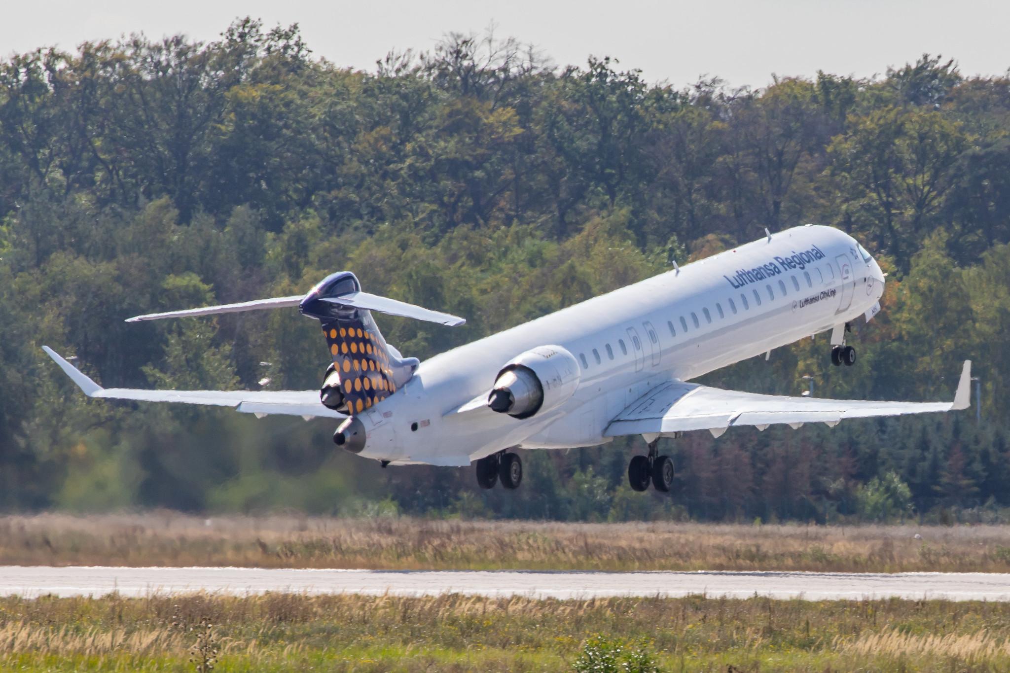 Frankfurt Airport: Lufthansa (LH / DLH) | Operator: Lufthansa CityLine |  Bombardier CRJ-900LR CRJ9 | D-ACNH | MSN 15247