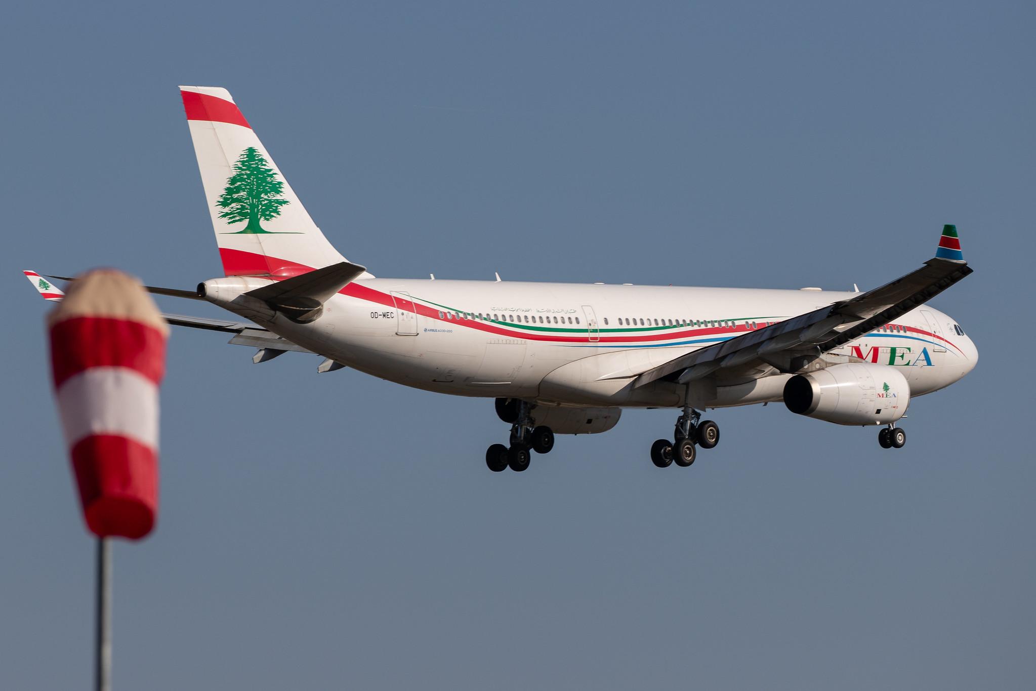 Frankfurt Airport: MEA (ME / MEA) |  Airbus A330-243 A332 | OD-MEC | MSN 0995