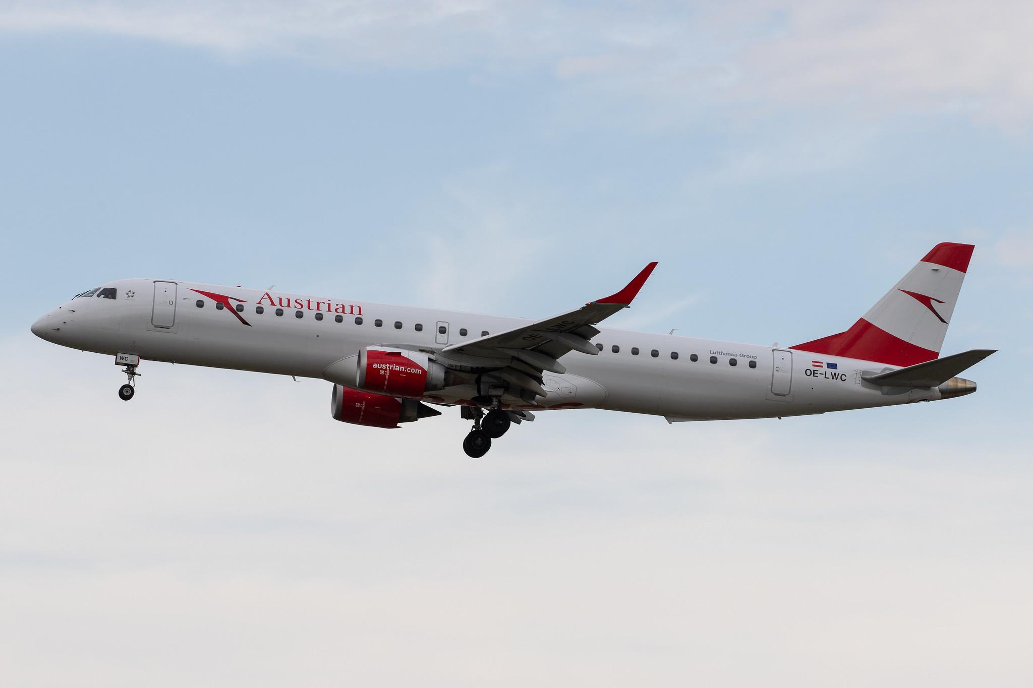 Frankfurt Airport: Austrian Airlines (OS / AUA) |  Embraer ERJ-195LR E195 | OE-LWC | MSN 19000350