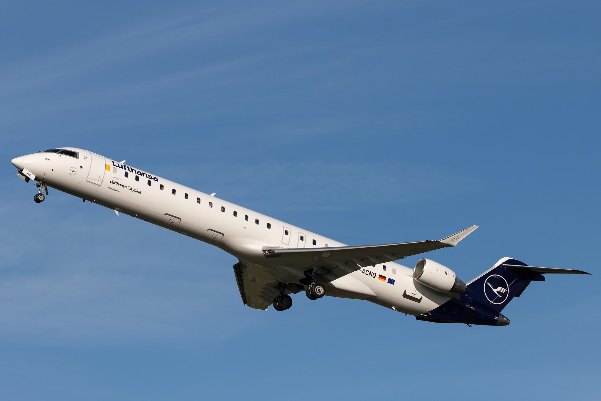 Hamburg Airport: Lufthansa (LH / DLH) | Operator: Lufthansa CityLine |  Bombardier CRJ-900LR CRJ9 | D-ACNQ | MSN 15260