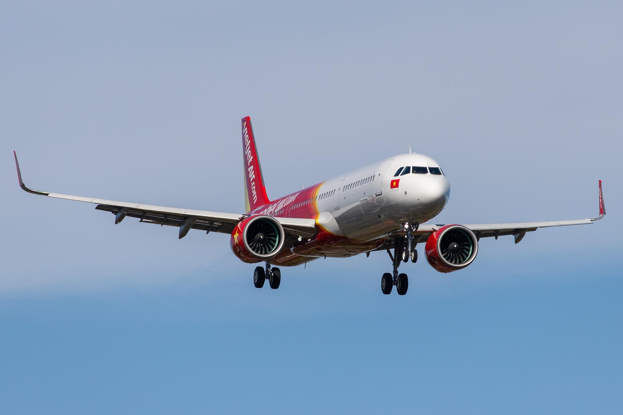 Hamburg Airport: Airbus (/ AIB) |  Airbus A321-271N A21N | D-AVXA | MSN 6673 | Future: VietjetAir.com