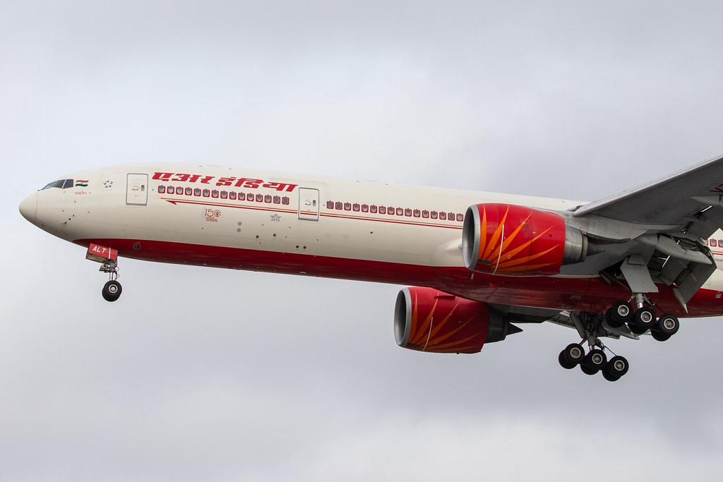 London Heathrow Airport: Air India (AI / AIC) |  Boeing 777-337(ER) B77W | VT-ALT | MSN 36318