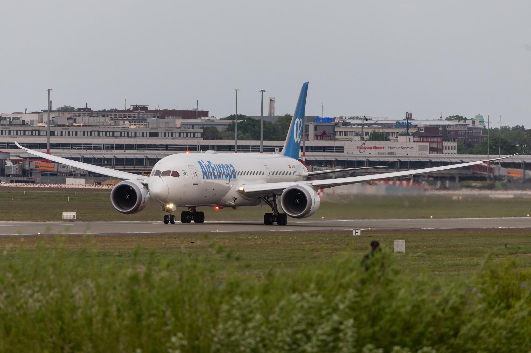 Hamburg Airport: Air Europa (UX / AEA) |  Boeing 787-9 Dreamliner B789 | EC-NEI | MSN 65249