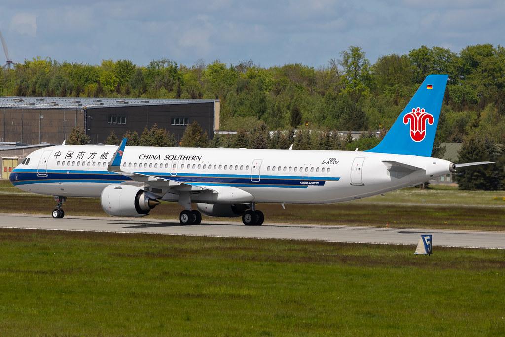 Flughafen Rostock-Laage: China Southern Airlines (CZ/ CSN) |  Airbus A321-253NX A21N | D-AVXW | MSN 9288